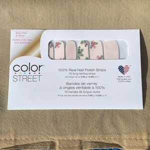 Color street “Flamin-goals” nail polish strips